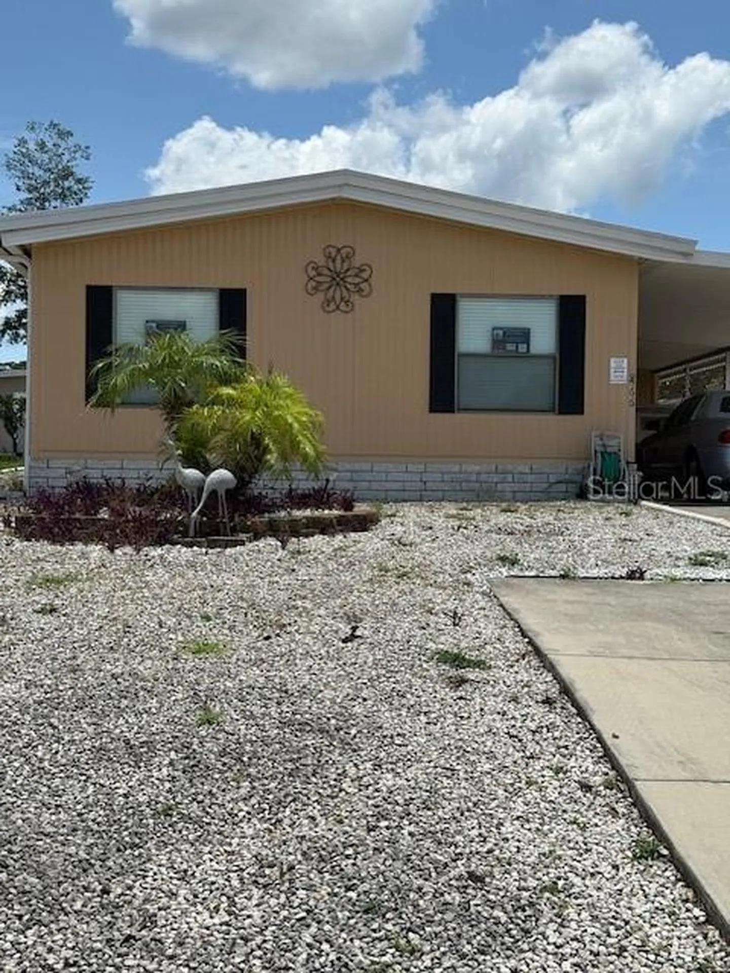 8466 Dickens Avenue Brooksville FL 34613