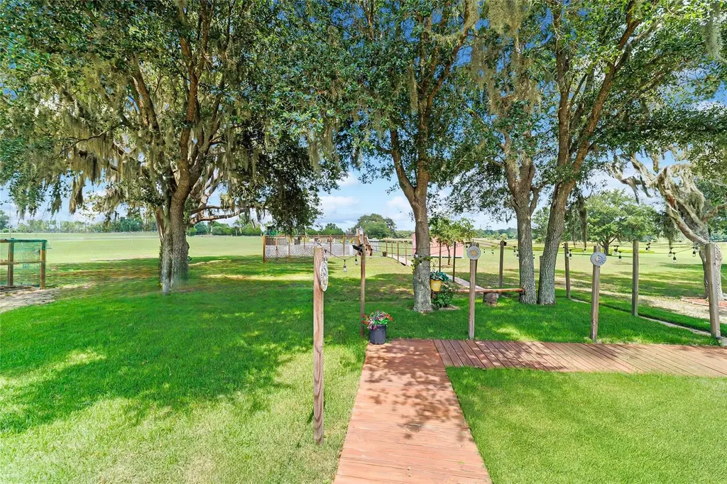 12651 SE County Road 337 Dunnellon FL 34431