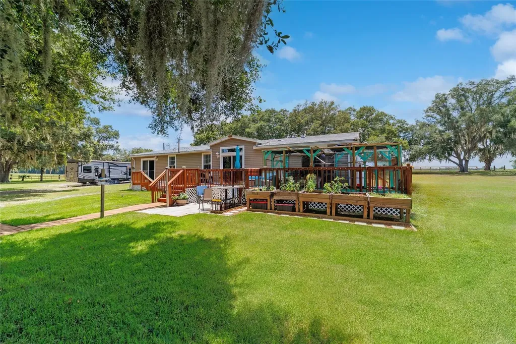 12651 SE County Road 337 Dunnellon FL 34431