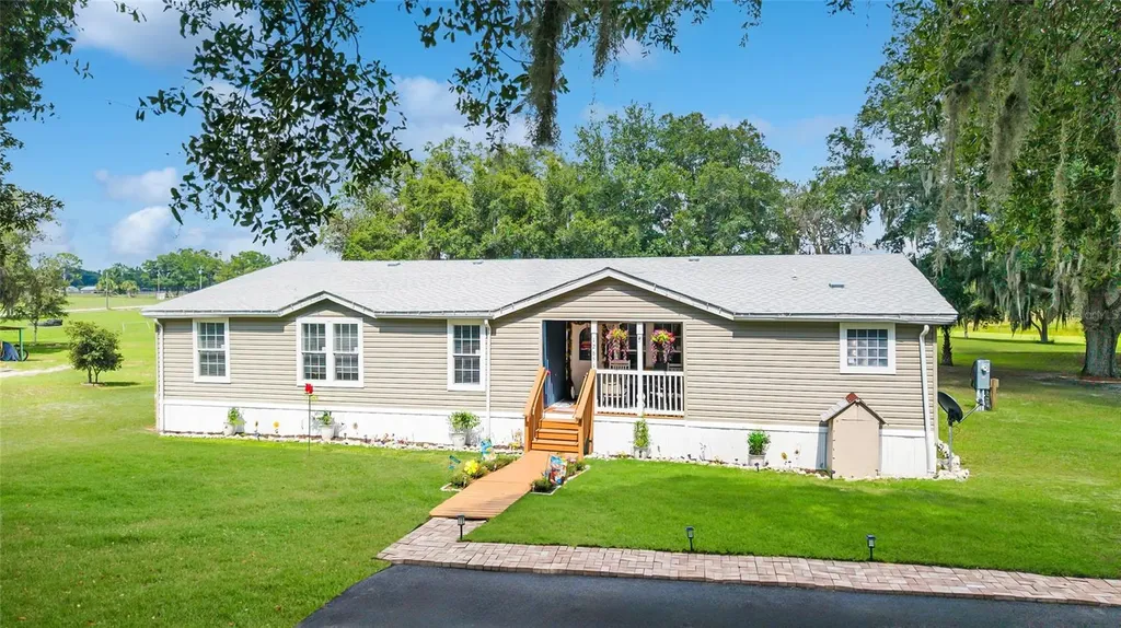 12651 SE County Road 337 Dunnellon FL 34431