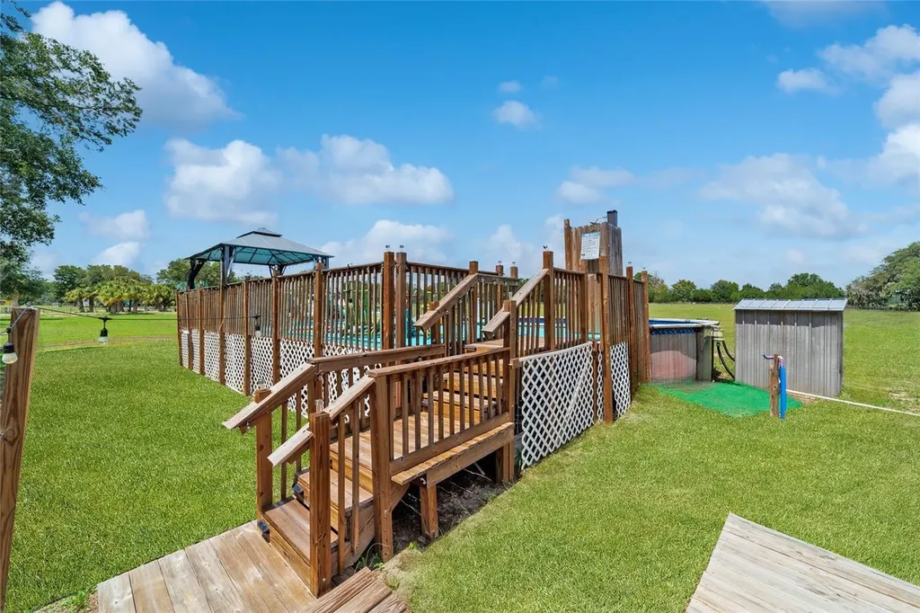 12651 SE County Road 337 Dunnellon FL 34431