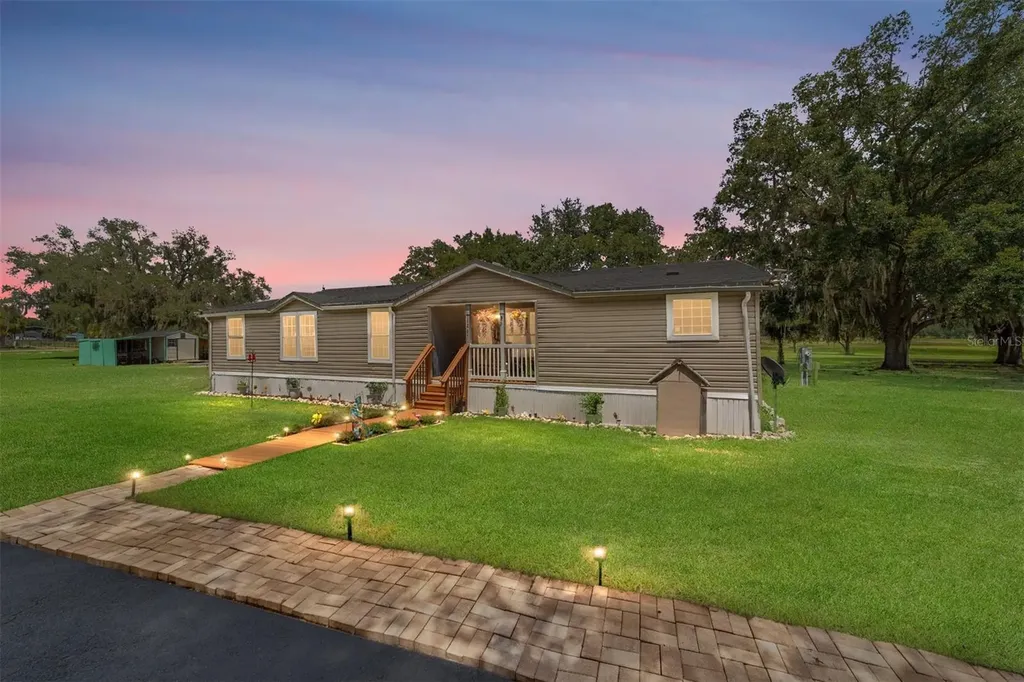 12651 SE County Road 337 Dunnellon FL 34431