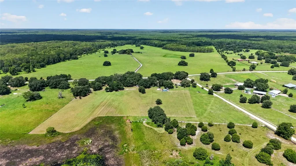 12651 SE County Road 337 Dunnellon FL 34431