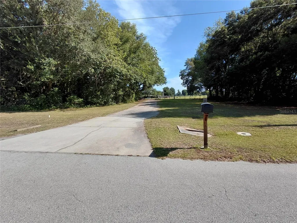 33 Pine Trace Course Ocala FL 34472