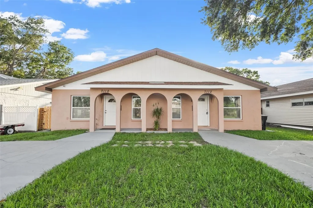 7112 2nd Street N St Petersburg FL 33702