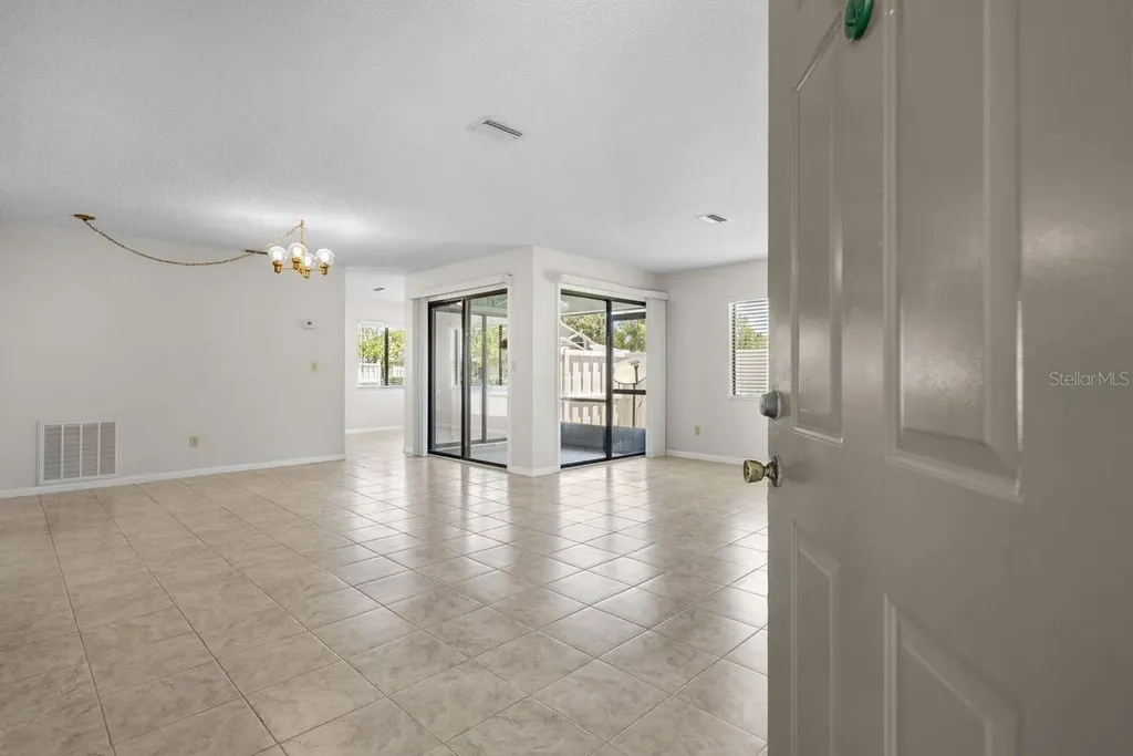39 Lake Forest Place Palm Coast FL 32137
