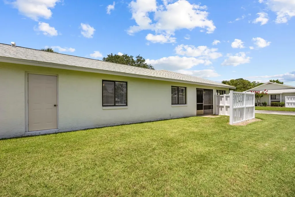 39 Lake Forest Place Palm Coast FL 32137