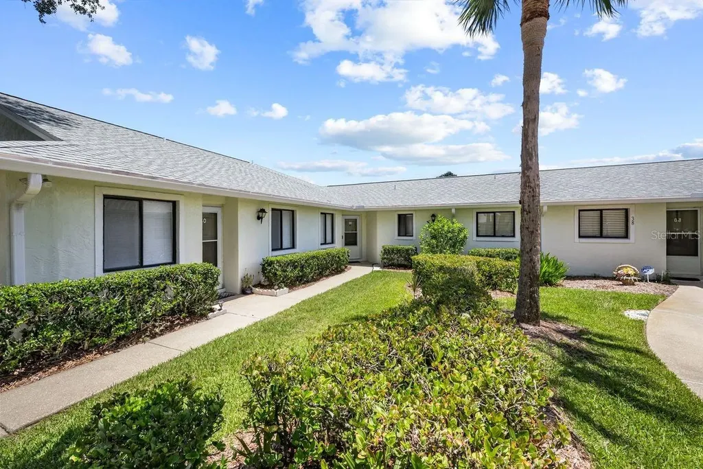 39 Lake Forest Place Palm Coast FL 32137