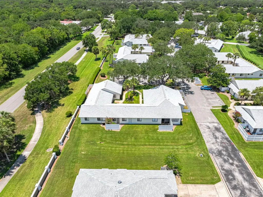 39 Lake Forest Place Palm Coast FL 32137