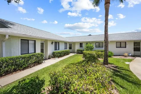 39 Lake Forest Place Palm Coast FL 32137