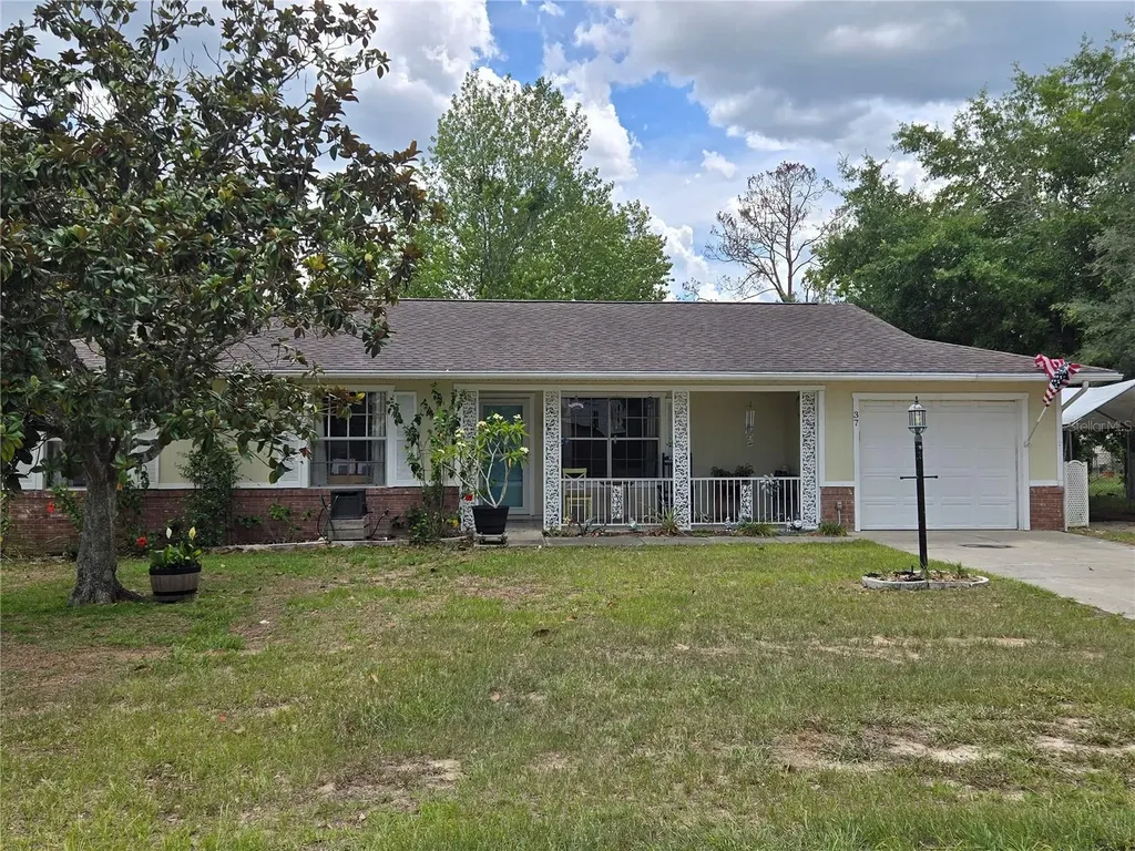 37 Oak Loop Ocala FL 34472
