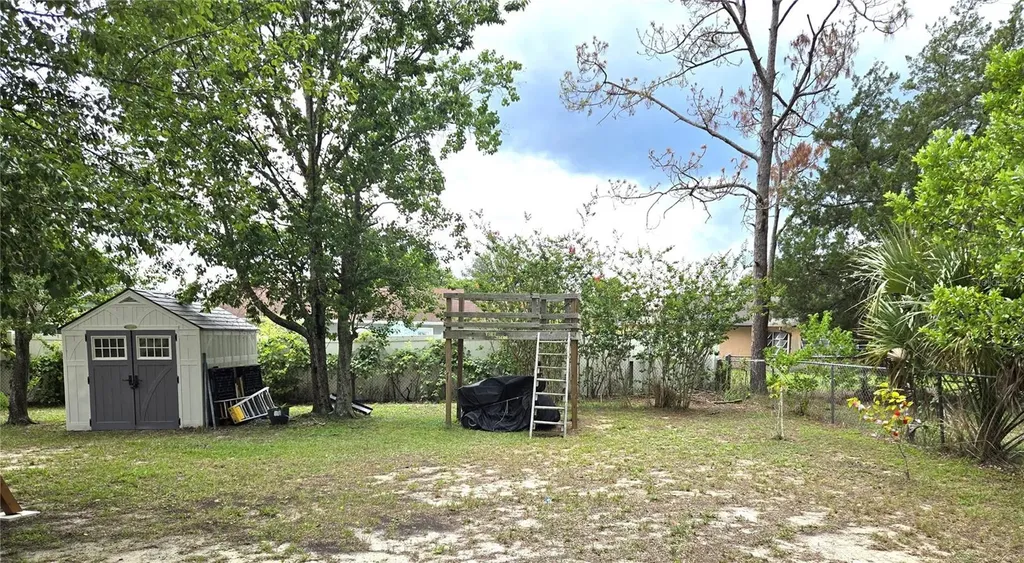 37 Oak Loop Ocala FL 34472