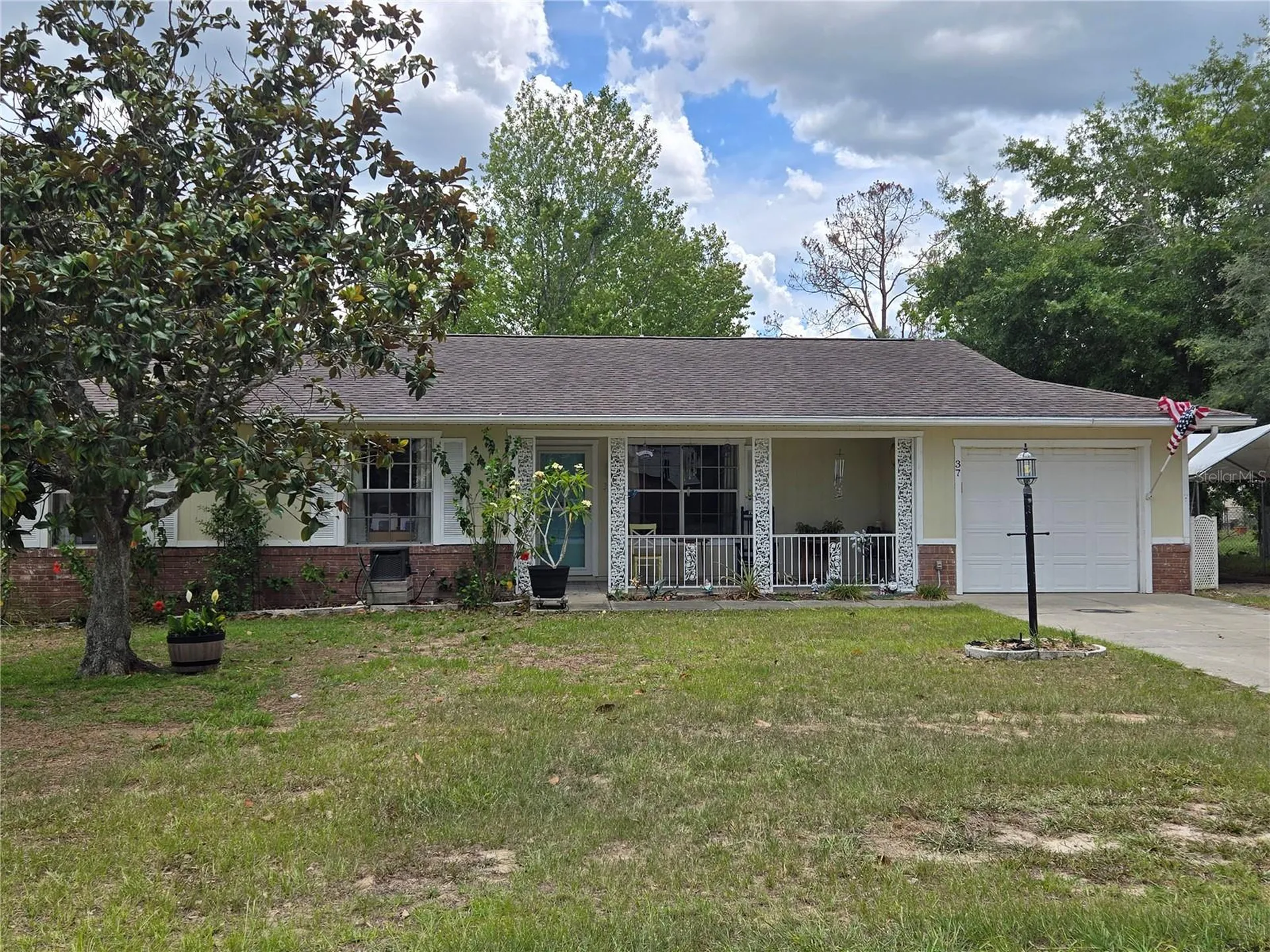 37 Oak Loop Ocala FL 34472