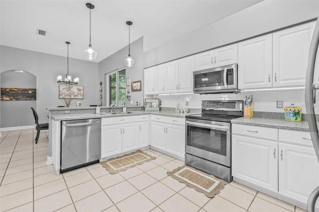 34811 Arbor Green Place Zephyrhills FL 33541