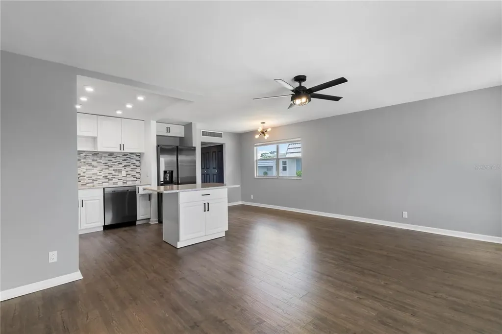 201 Bedford Street Sun City Center FL 33573