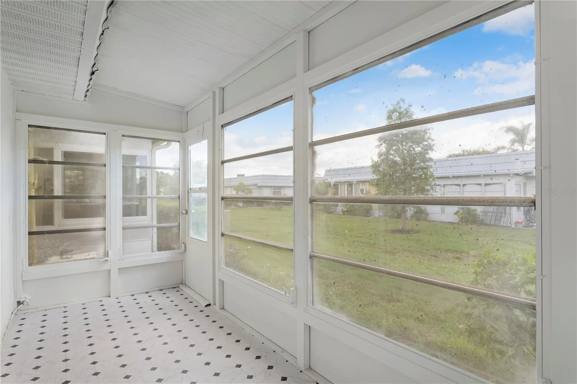 201 Bedford Street Sun City Center FL 33573