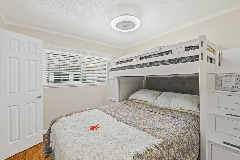 6016 Hibiscus Drive Bradenton FL 34207