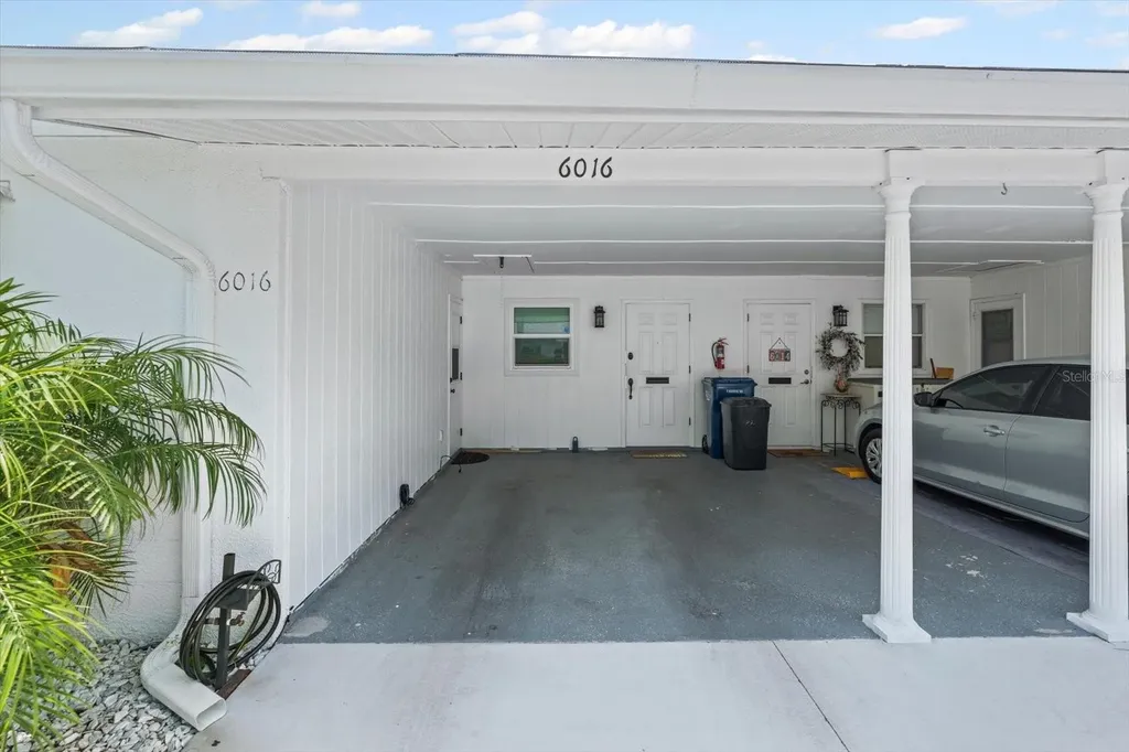 6016 Hibiscus Drive Bradenton FL 34207