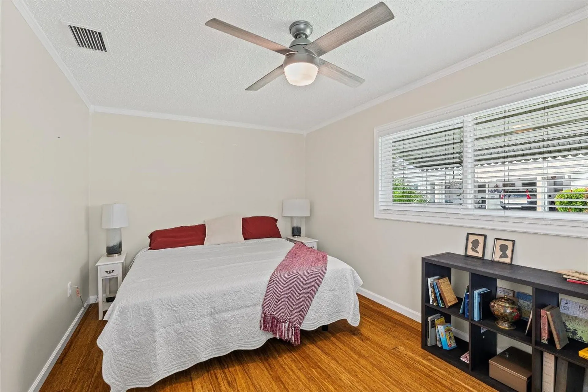6016 Hibiscus Drive Bradenton FL 34207