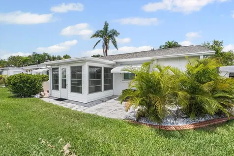 6016 Hibiscus Drive Bradenton FL 34207