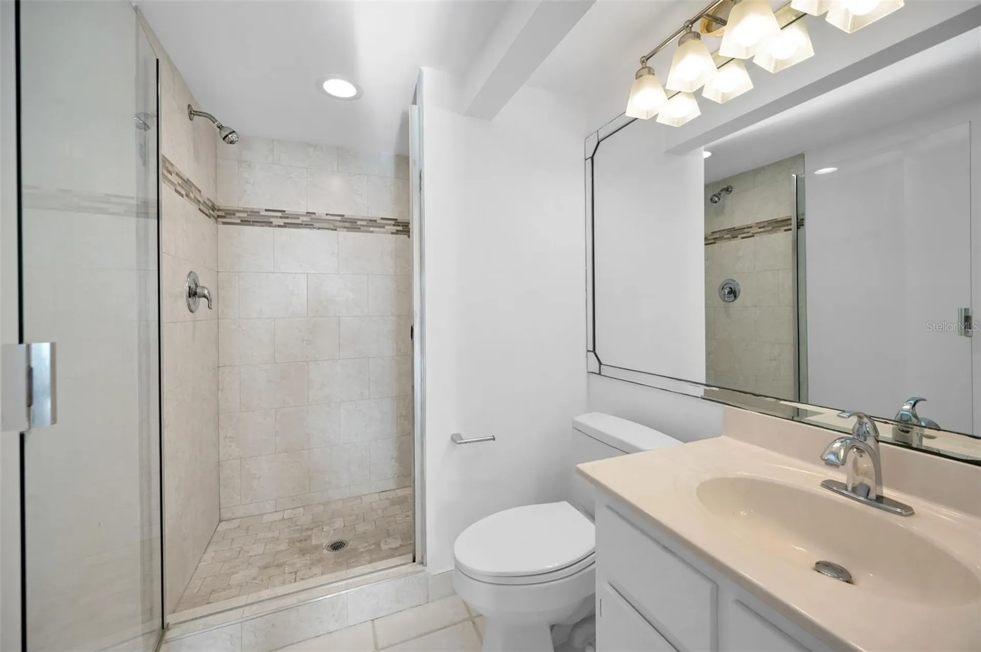 800 S Gulfview Boulevard Clearwater FL 33767