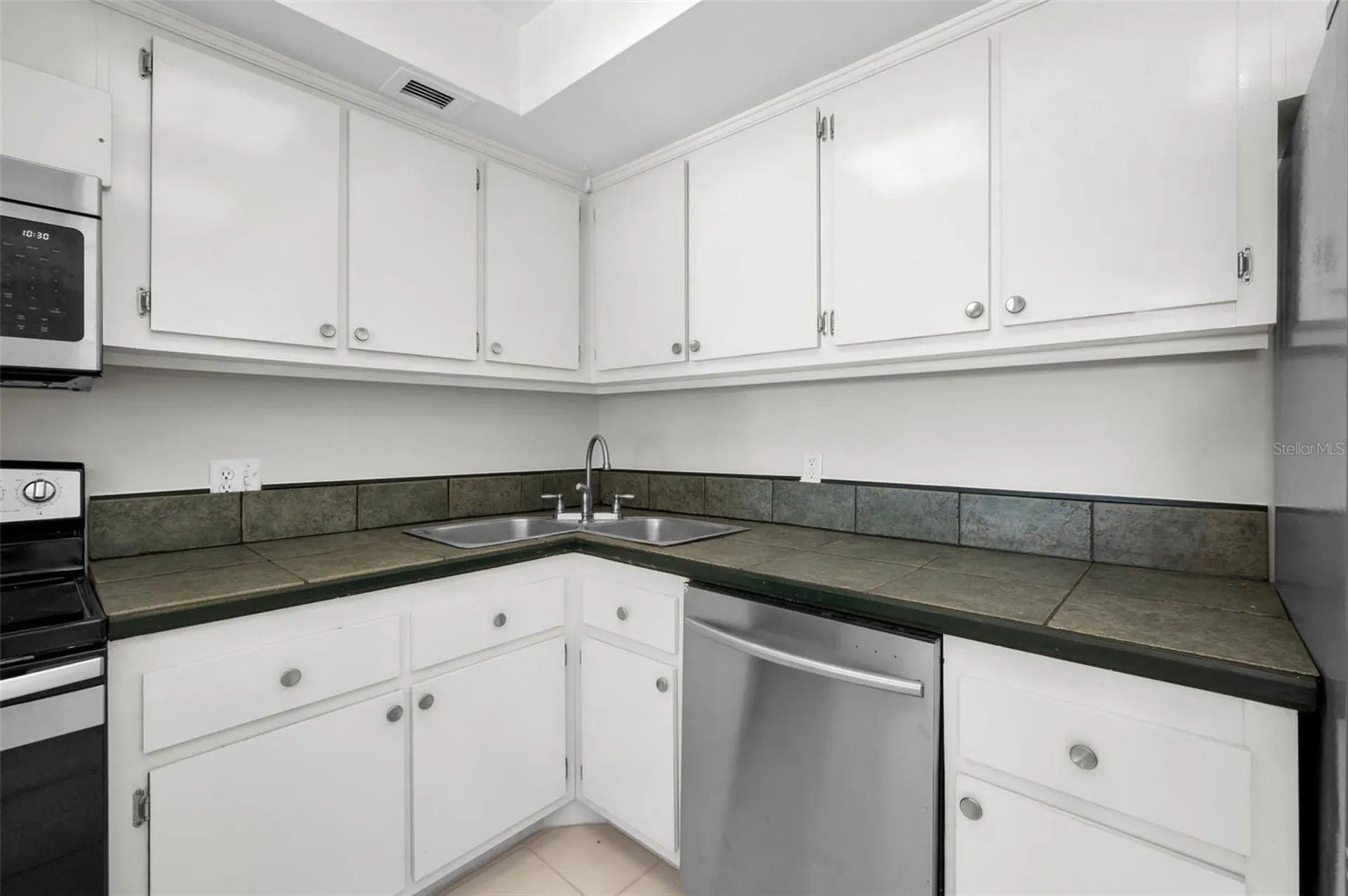 800 S Gulfview Boulevard Clearwater FL 33767
