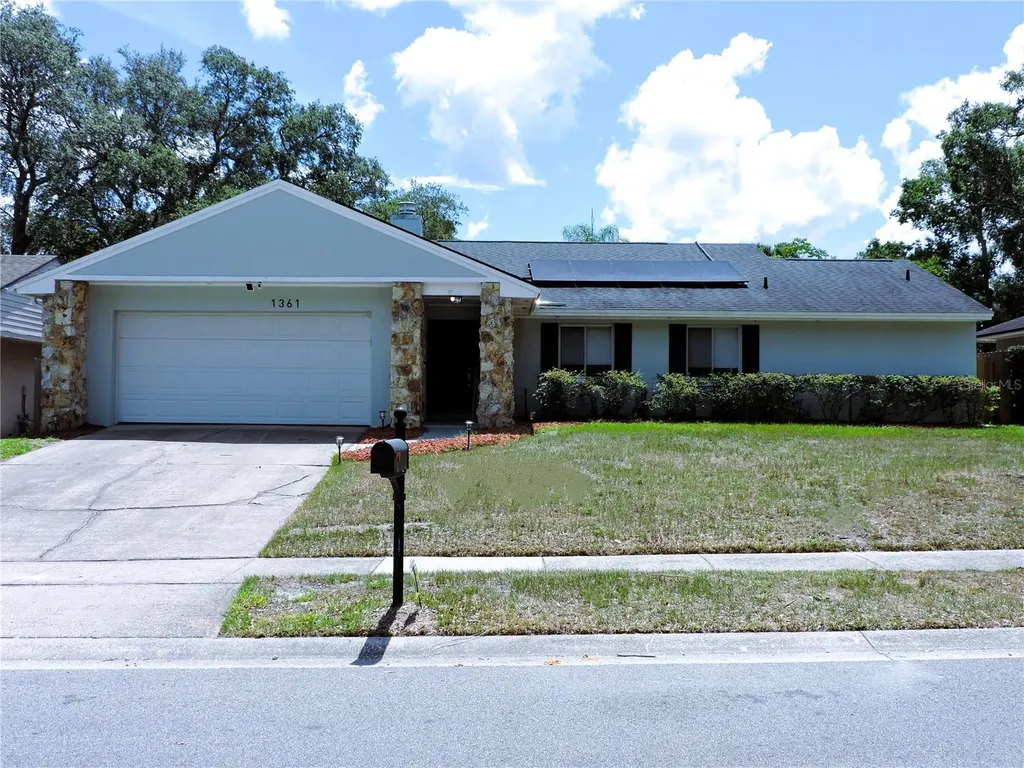 1361 Sterling Oaks Drive Casselberry FL 32707