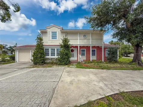 425 49th Street N St Petersburg FL 33710
