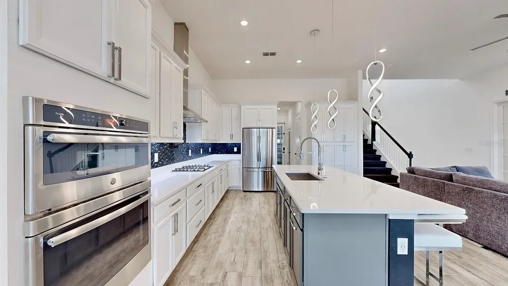 5307 Wishing Arch Drive Apollo Beach FL 33572