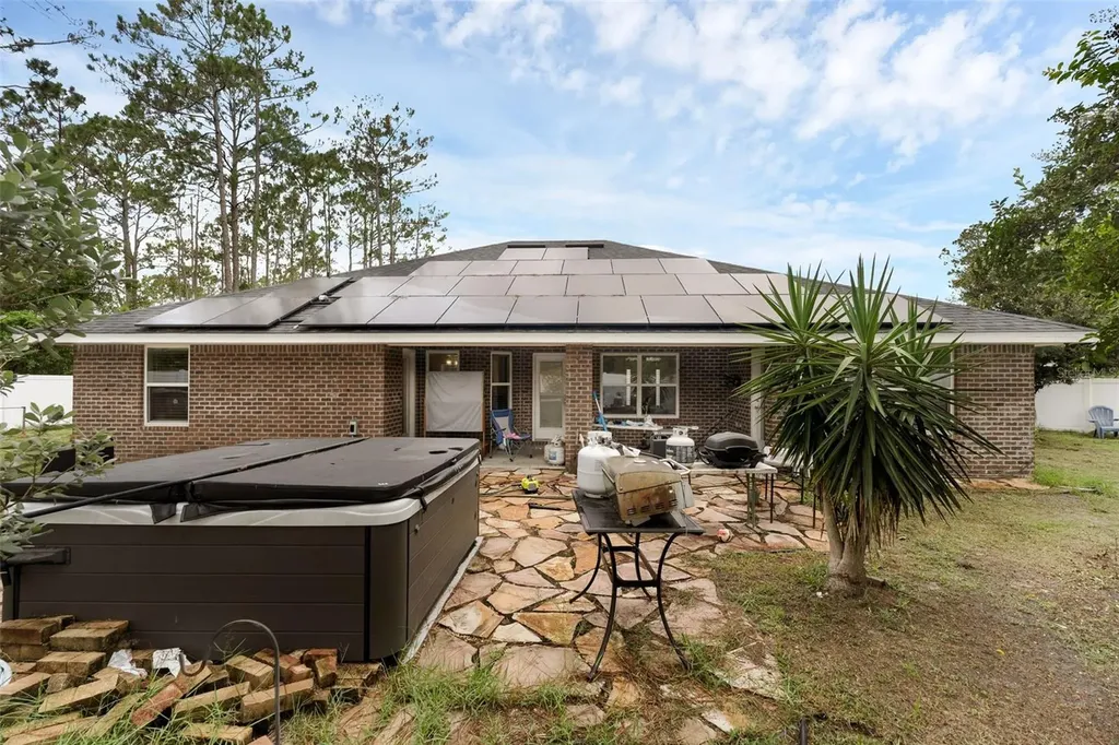 15 Zelda Court Palm Coast FL 32164
