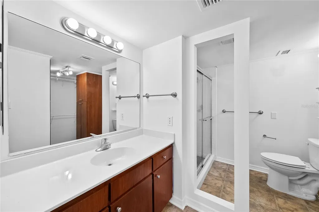 201 W Laurel Street Tampa FL 33602