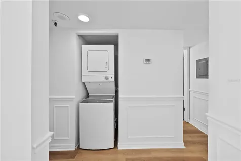 201 W Laurel Street Tampa FL 33602