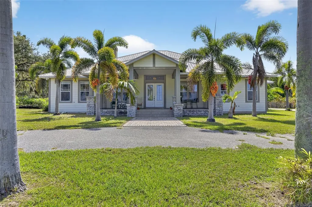 1750 Saffold Park Drive Ruskin FL 33570