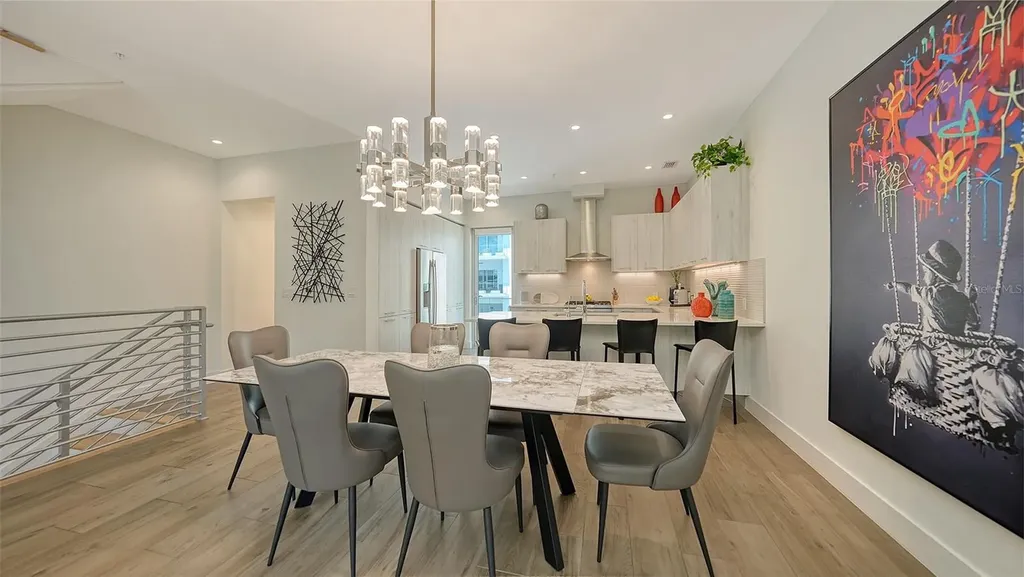 626 Rawls Avenue Sarasota FL 34236