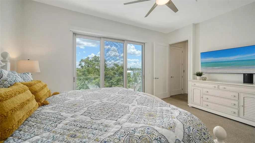 626 Rawls Avenue Sarasota FL 34236