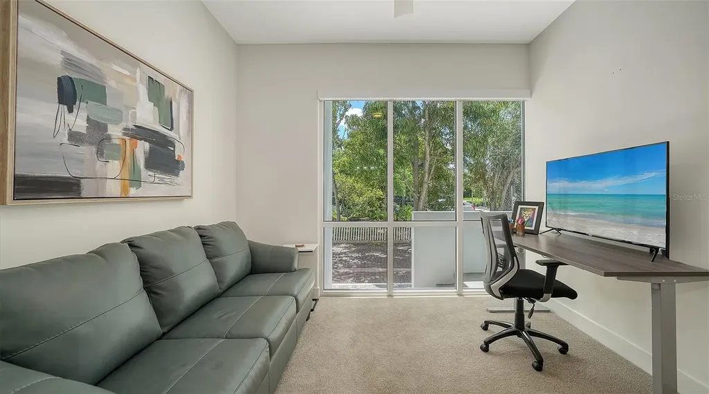 626 Rawls Avenue Sarasota FL 34236
