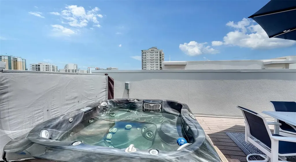 626 Rawls Avenue Sarasota FL 34236