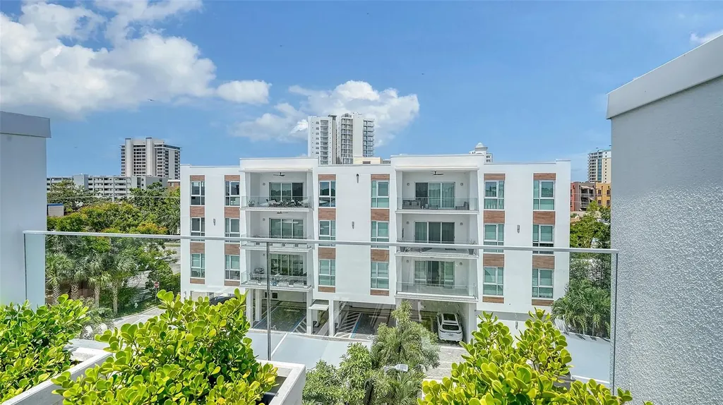 626 Rawls Avenue Sarasota FL 34236