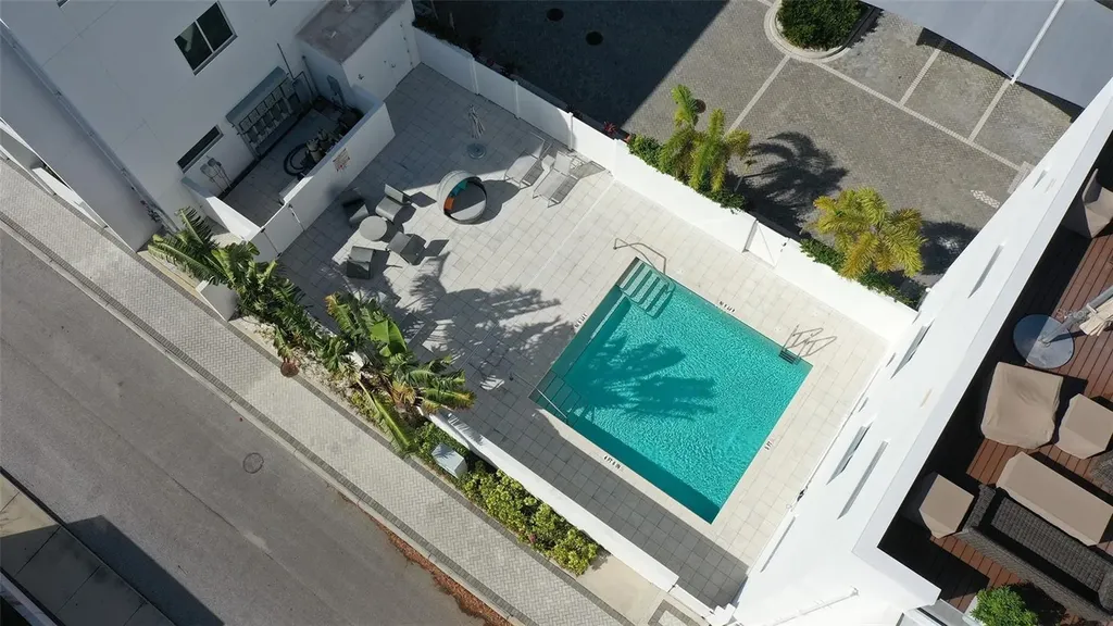 626 Rawls Avenue Sarasota FL 34236