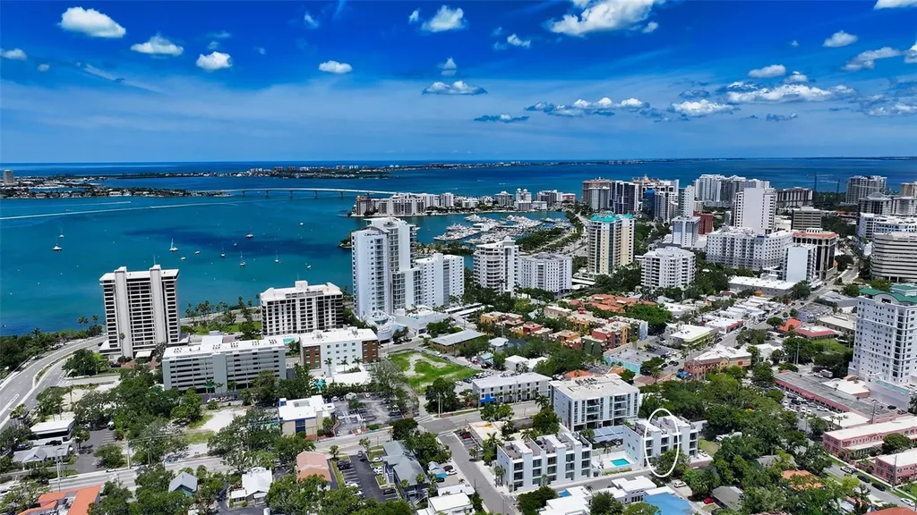 626 Rawls Avenue Sarasota FL 34236