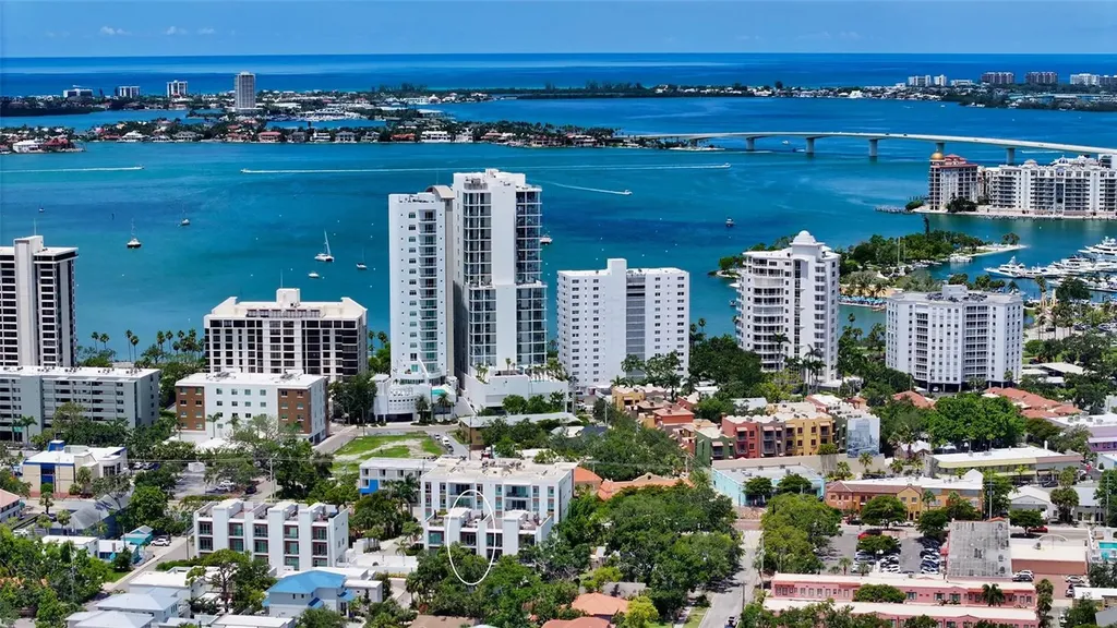 626 Rawls Avenue Sarasota FL 34236