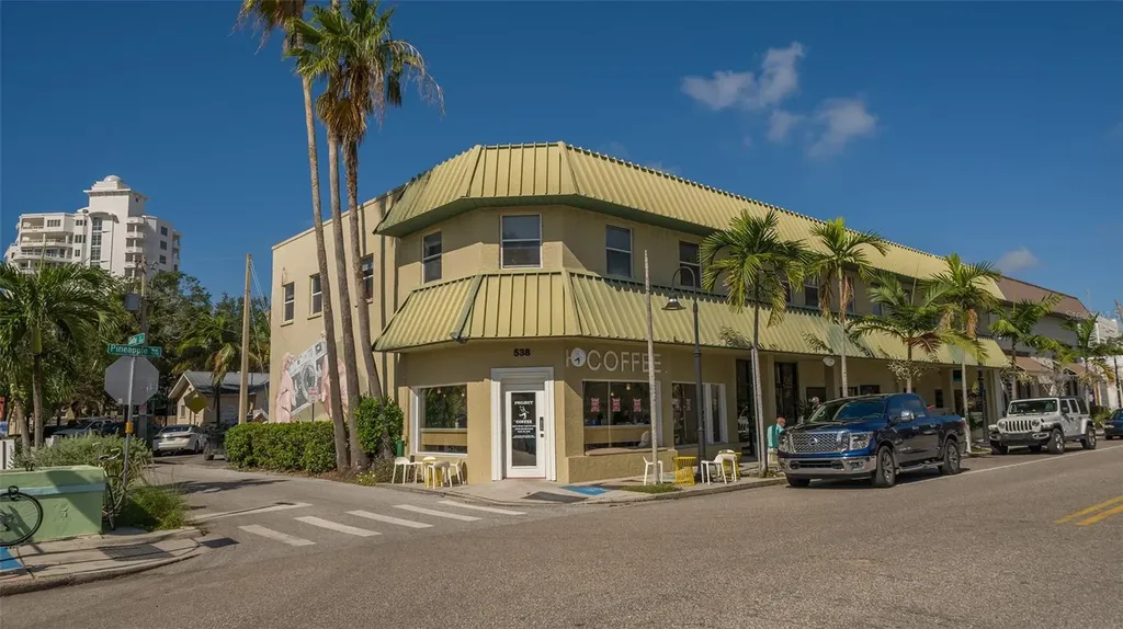 626 Rawls Avenue Sarasota FL 34236