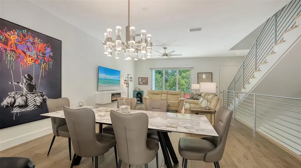 626 Rawls Avenue Sarasota FL 34236