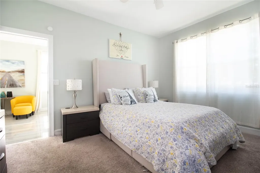 5528 40th Street N St Petersburg FL 33714