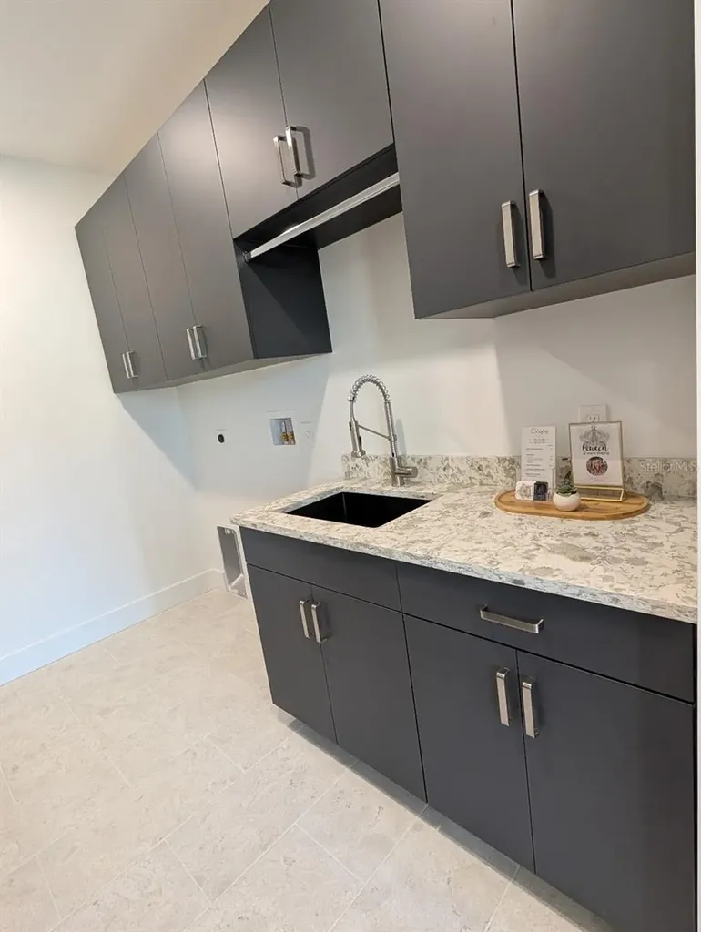 2110 Michele Drive Sarasota FL 34231
