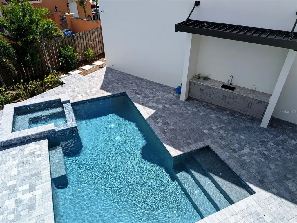2110 Michele Drive Sarasota FL 34231