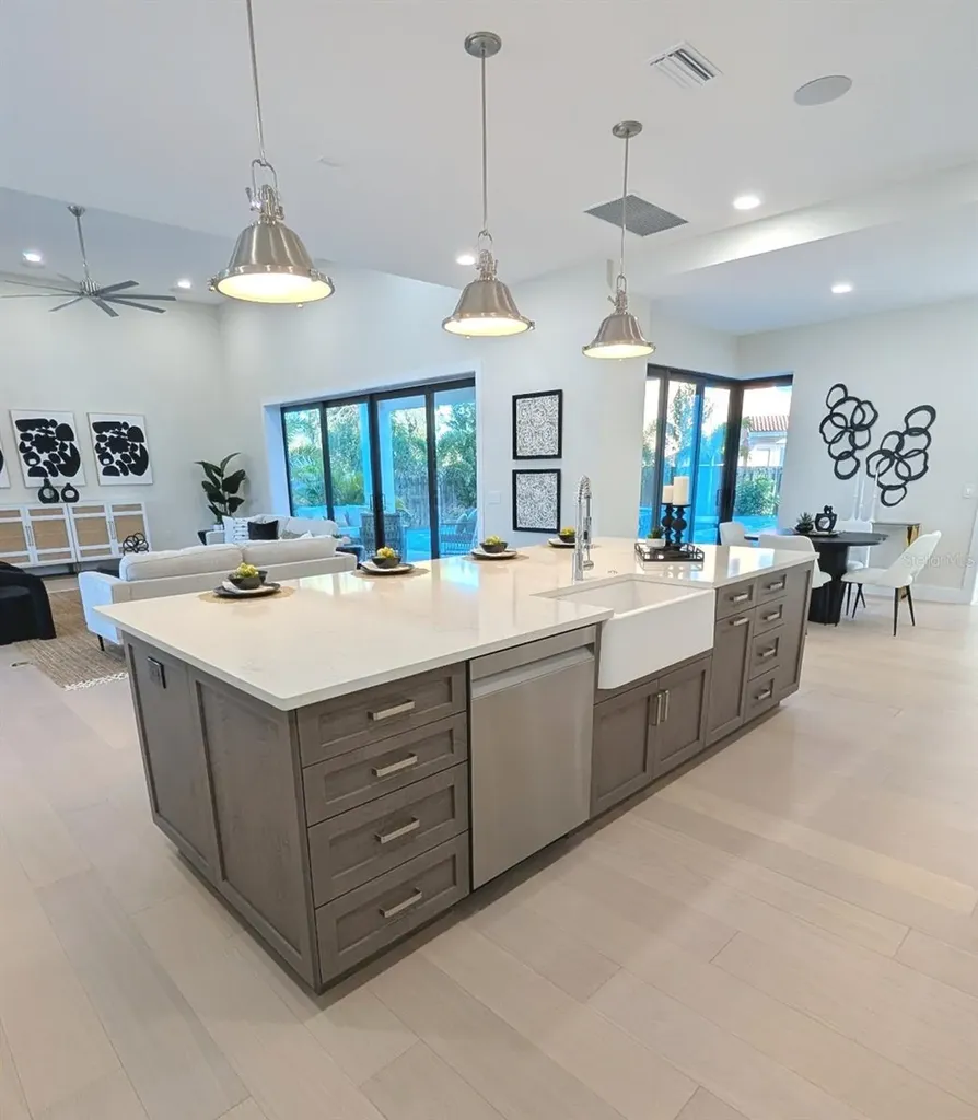 2110 Michele Drive Sarasota FL 34231