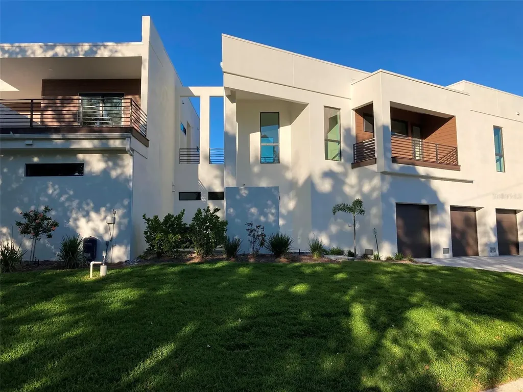 2110 Michele Drive Sarasota FL 34231