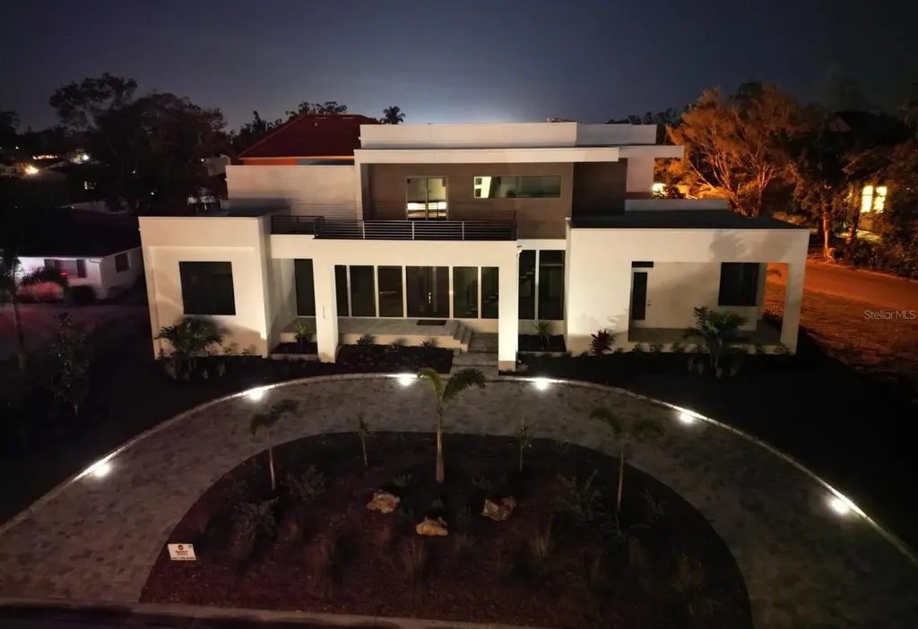 2110 Michele Drive Sarasota FL 34231