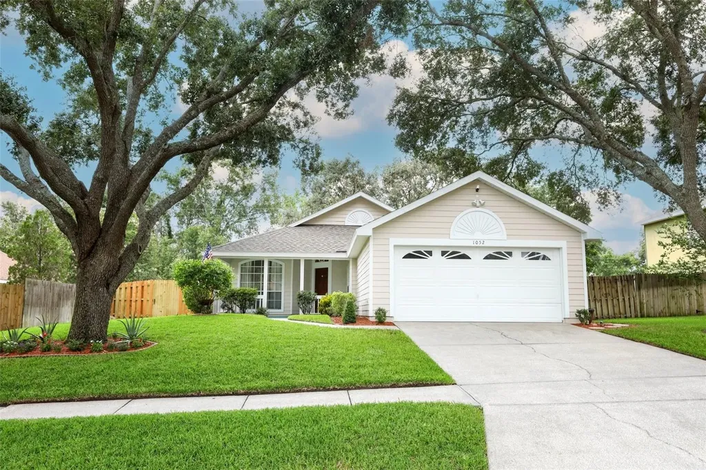1052 Royal Oaks Drive Apopka FL 32703